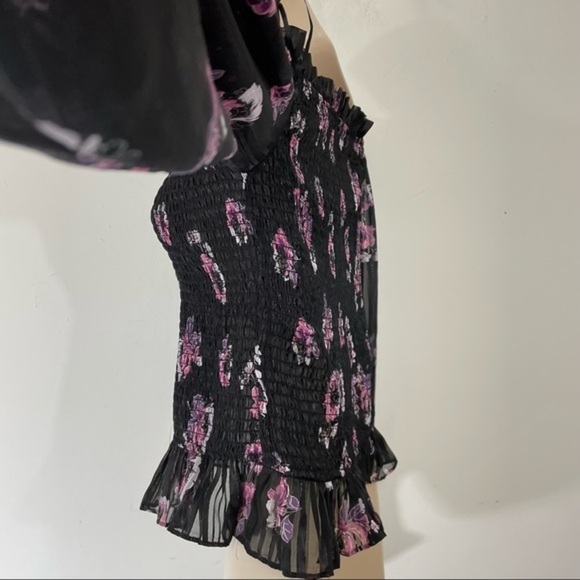 WAYF Eileen smocked off the shoulder top blouse size small balloon sleeves - Picture 14 of 14